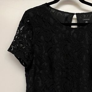 EUC : Ann Taylor : Black Lace Shift Dress